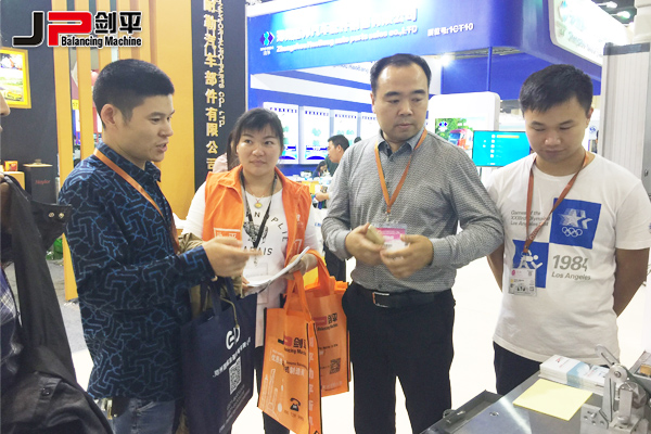 新能源汽車時代，上海劍平參展鄭州汽配會引關注